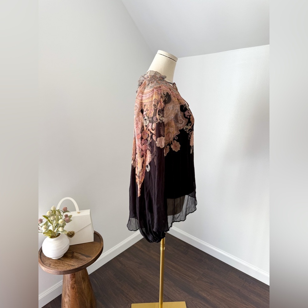 Zimmermann
Illustration Billow Blouse - Picture 9 of 11